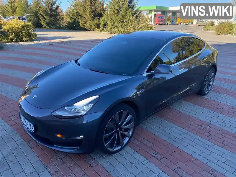 Седан Tesla Model 3 2018 null_content л. обл. Запорізька, Запоріжжя - Фото 1/13