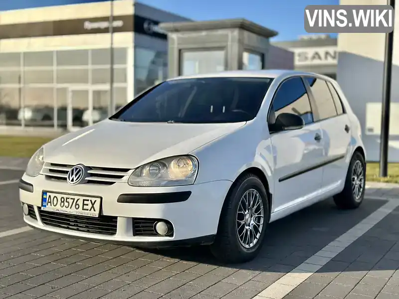 Хетчбек Volkswagen Golf 2006 1.6 л. Ручна / Механіка обл. Закарпатська, Мукачево - Фото 1/15