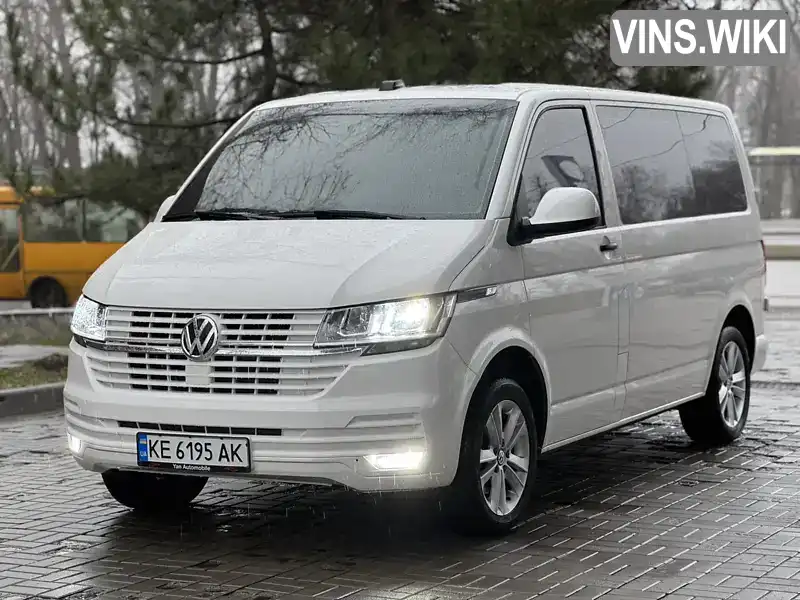 Мінівен Volkswagen Transporter 2021 2 л. Ручна / Механіка обл. Чернівецька, Чернівці - Фото 1/21