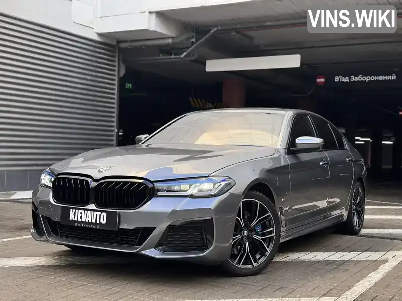 Седан BMW 5 Series 2018 2 л. Автомат обл. Київська, Київ - Фото 1/21