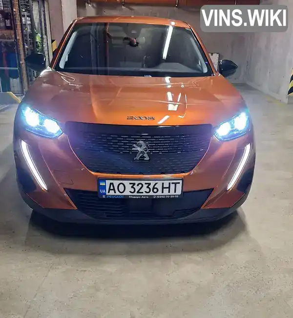 Позашляховик / Кросовер Peugeot 2008 2022 1.2 л. Автомат обл. Закарпатська, Ужгород - Фото 1/15