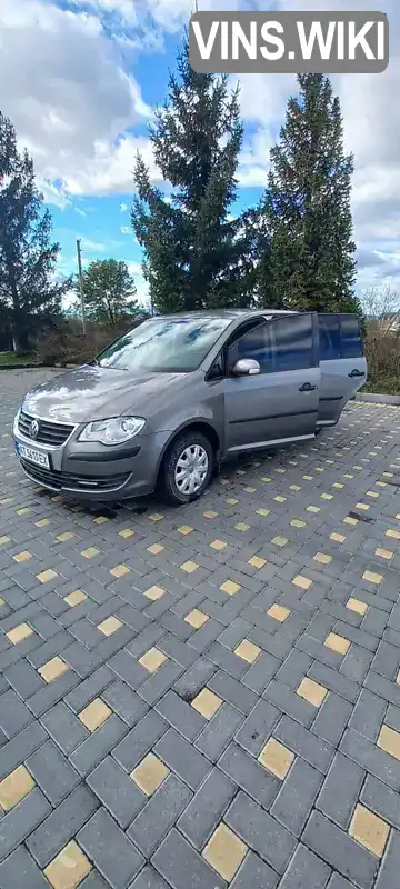 Минивэн Volkswagen Touran 2008 1.9 л. Ручная / Механика обл. Ивано-Франковская, Коломыя - Фото 1/7