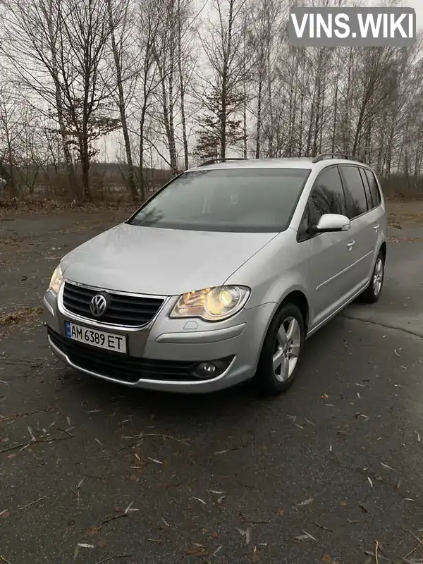 Мінівен Volkswagen Touran 2008 1.97 л. Ручна / Механіка обл. Житомирська, Звягель - Фото 1/21