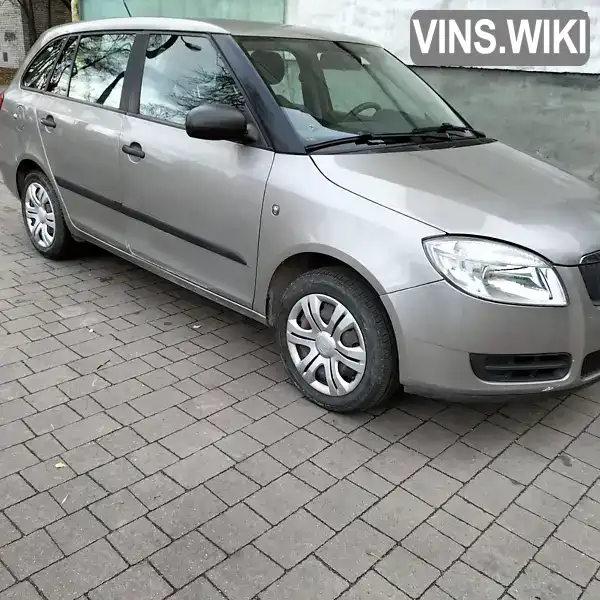 Універсал Skoda Fabia 2010 1.2 л. Ручна / Механіка обл. Львівська, Львів - Фото 1/5