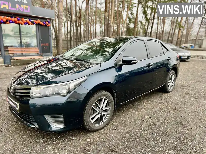 Седан Toyota Corolla 2013 1.33 л. Ручна / Механіка обл. Київська, Київ - Фото 1/21