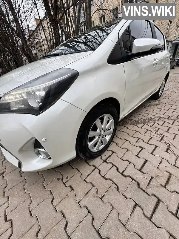 Седан Toyota Yaris 2016 null_content л. Автомат обл. Чернівецька, Чернівці - Фото 1/10