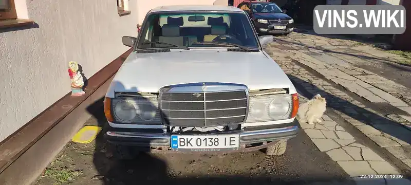 Седан Mercedes-Benz E-Class 1979 2.5 л. Ручна / Механіка обл. Рівненська, Рівне - Фото 1/11