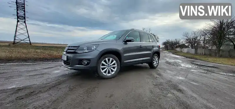 Позашляховик / Кросовер Volkswagen Tiguan 2011 1.97 л. Ручна / Механіка обл. Дніпропетровська, Дніпро (Дніпропетровськ) - Фото 1/10