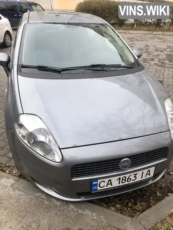 Хетчбек Fiat Grande Punto 2006 1.37 л. Ручна / Механіка обл. Черкаська, Черкаси - Фото 1/20