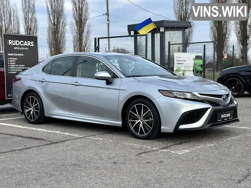 Седан Toyota Camry 2021 2.49 л. Автомат обл. Полтавська, Кременчук - Фото 1/21