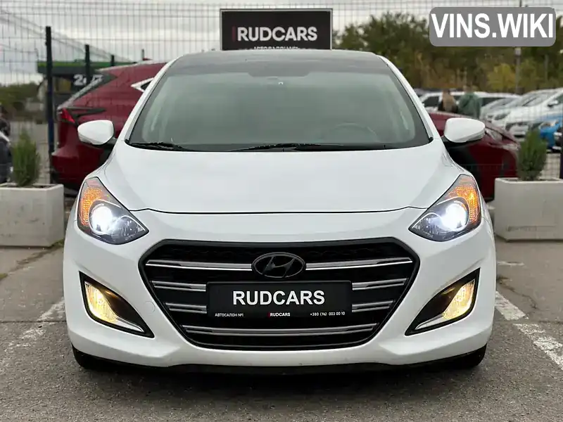 KMHD35LH8GU305199 Hyundai Elantra 2015 Хетчбек 2 л. Фото 2