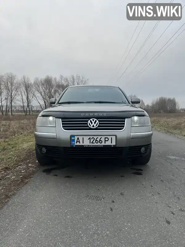 Седан Volkswagen Passat 2003 2 л. Автомат обл. Київська, Васильків - Фото 1/12