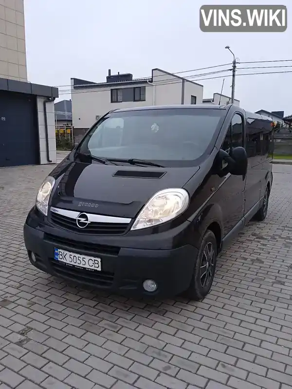 Мінівен Opel Vivaro 2013 2 л. Ручна / Механіка обл. Рівненська, Рівне - Фото 1/21