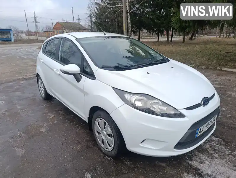 Хетчбек Ford Fiesta 2012 1.25 л. Ручна / Механіка обл. Сумська, Путивль - Фото 1/14