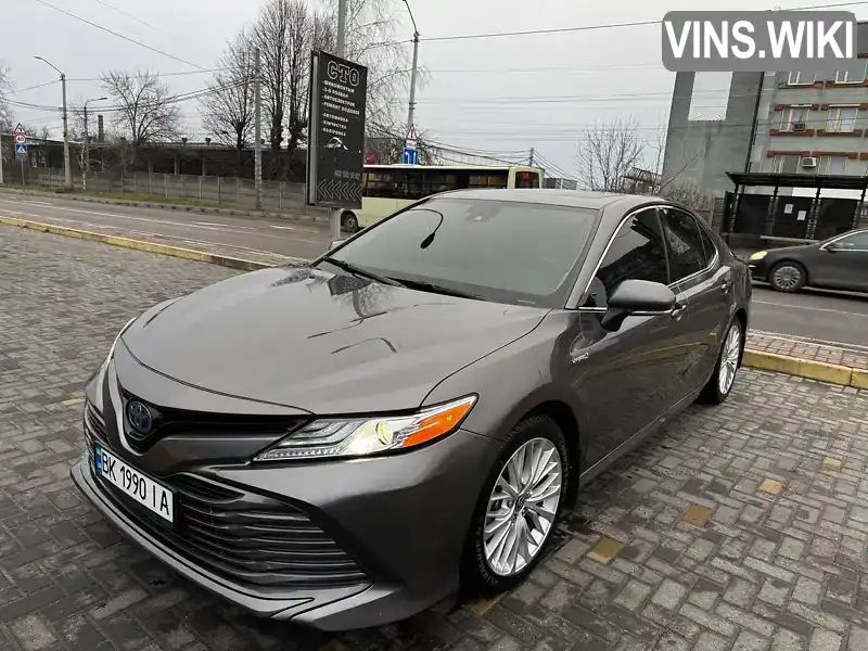 Седан Toyota Camry 2020 2.49 л. Варіатор обл. Рівненська, Рівне - Фото 1/21