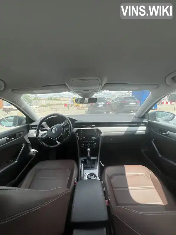 1VWSA7A30LC006551 Volkswagen Passat 2019 Седан 2 л. Фото 3