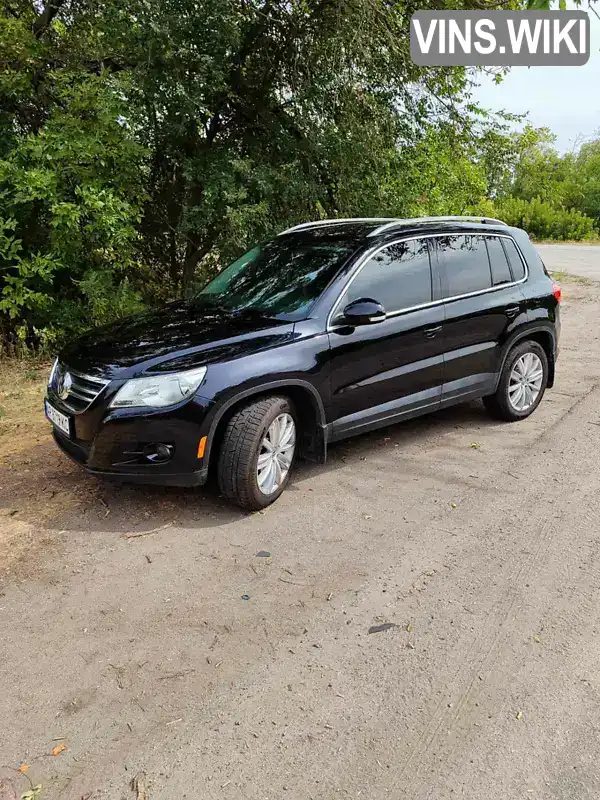 Позашляховик / Кросовер Volkswagen Tiguan 2011 2 л. Автомат обл. Запорізька, Запоріжжя - Фото 1/10