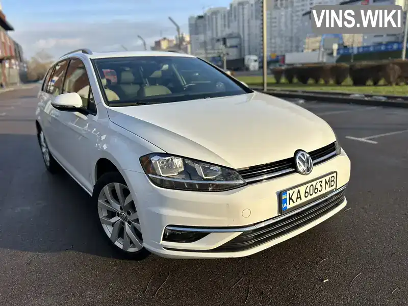 Універсал Volkswagen Golf 2018 1.8 л. Автомат обл. Київська, Київ - Фото 1/21