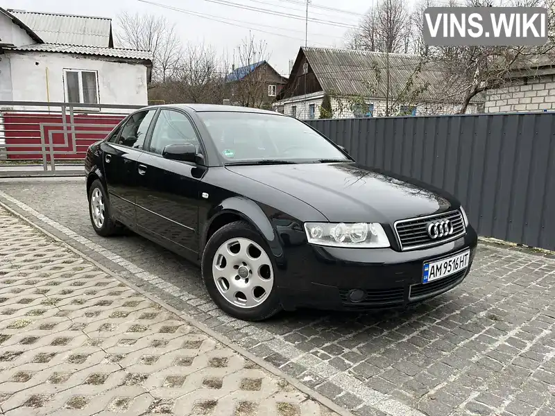 Седан Audi A4 2004 2 л. Автомат обл. Житомирська, Звягель - Фото 1/21