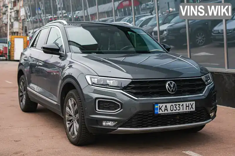 Позашляховик / Кросовер Volkswagen T-Roc 2021 1.5 л. Автомат обл. Київська, Київ - Фото 1/21