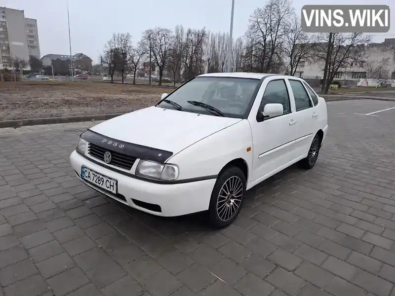 Седан Volkswagen Polo 1997 1.4 л. Ручна / Механіка обл. Черкаська, Черкаси - Фото 1/21