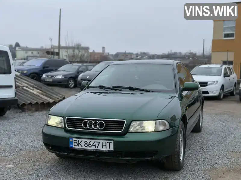 Седан Audi A4 1999 1.6 л. Ручна / Механіка обл. Рівненська, Рівне - Фото 1/21