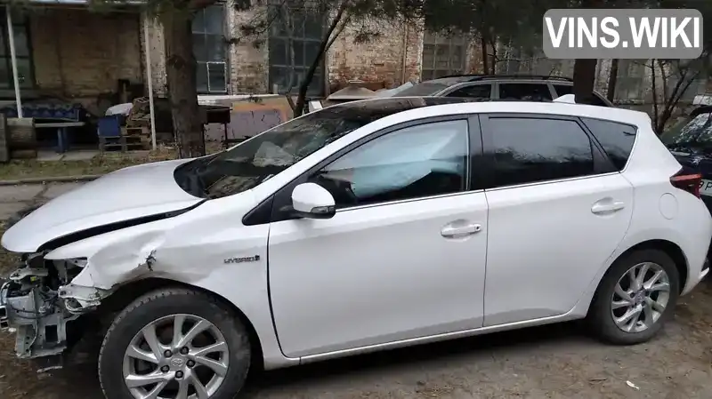 Хетчбек Toyota Auris 2015 1.8 л. Автомат обл. Львівська, Львів - Фото 1/13