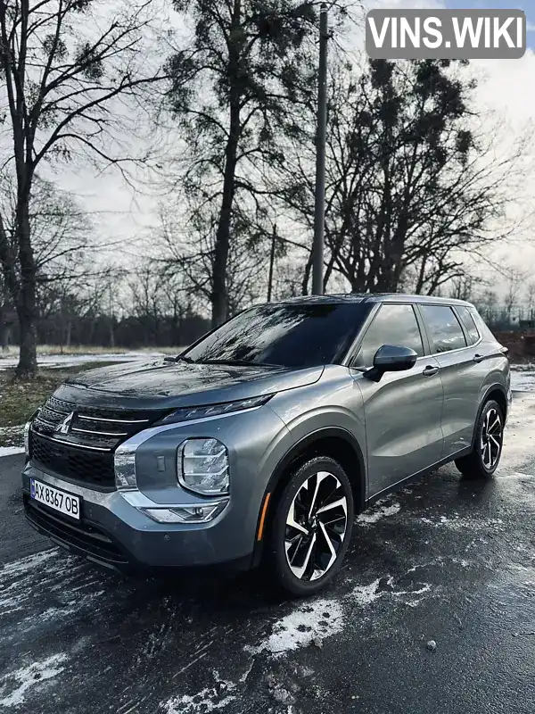 Позашляховик / Кросовер Mitsubishi Outlander 2022 2.49 л. Варіатор обл. Харківська, Чугуїв - Фото 1/21