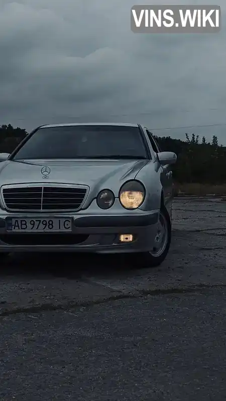 Седан Mercedes-Benz E-Class 2000 2.2 л. Ручна / Механіка обл. Вінницька, Жмеринка - Фото 1/9