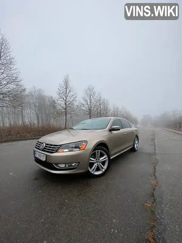 Седан Volkswagen Passat 2014 1.8 л. Автомат обл. Черкаська, Умань - Фото 1/20