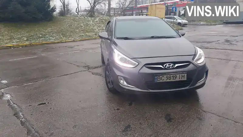 Седан Hyundai Accent 2013 1.6 л. обл. Львівська, Львів - Фото 1/10