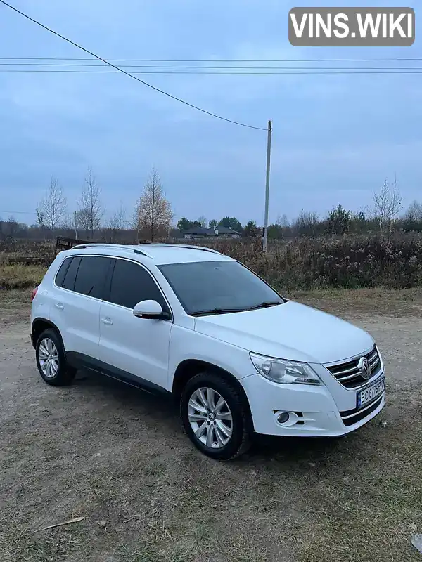 Позашляховик / Кросовер Volkswagen Tiguan 2011 1.97 л. Автомат обл. Львівська, Новояворівськ - Фото 1/17