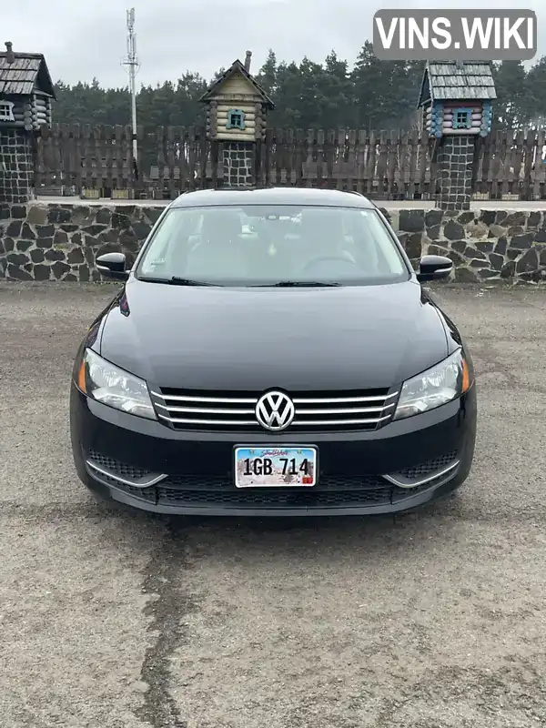 Седан Volkswagen Passat 2013 1.8 л. Автомат обл. Ровенская, Ровно - Фото 1/10