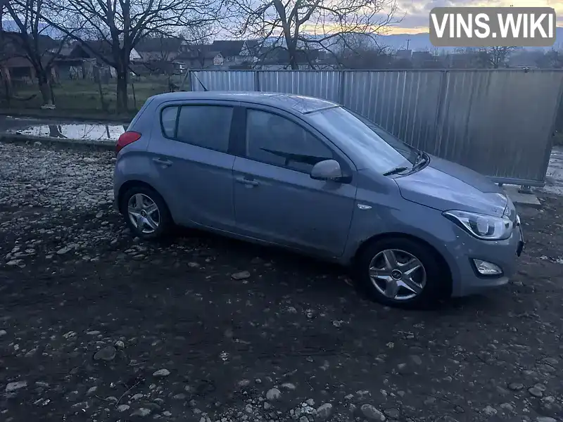 Хетчбек Hyundai i20 2014 1.12 л. Ручна / Механіка обл. Закарпатська, Тячів - Фото 1/7