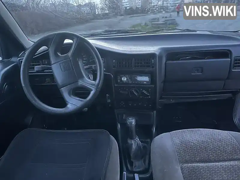 VSSZZZ1LZZD283213 SEAT Toledo 1993 Седан 1.78 л. Фото 3