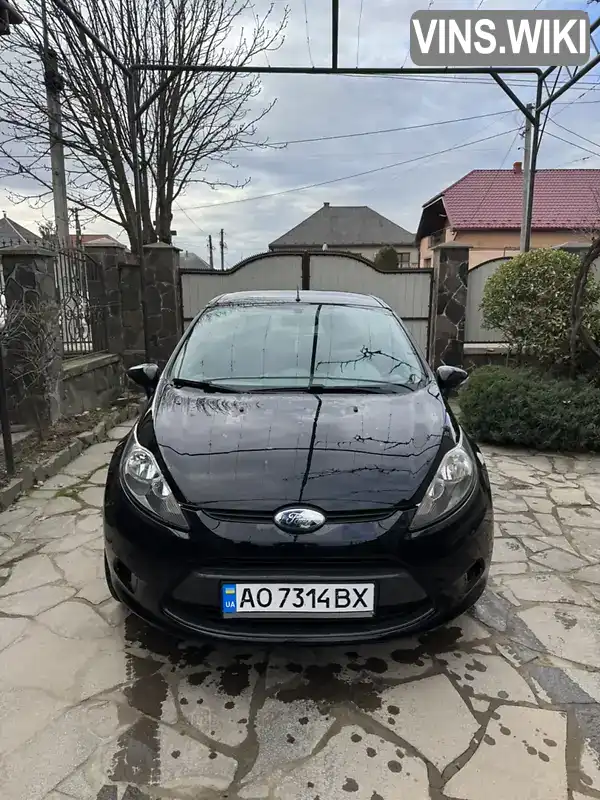 Хетчбек Ford Fiesta 2010 1.6 л. Ручна / Механіка обл. Закарпатська, Мукачево - Фото 1/16