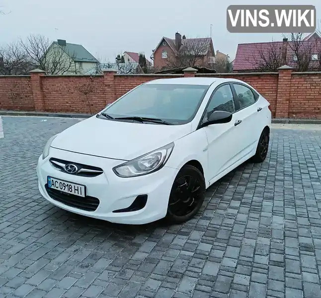 Седан Hyundai Accent 2013 1.4 л. Ручна / Механіка обл. Волинська, Луцьк - Фото 1/21