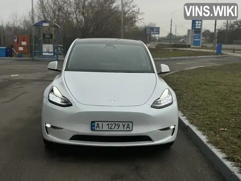 Позашляховик / Кросовер Tesla Model Y 2021 null_content л. обл. Київська, Київ - Фото 1/17