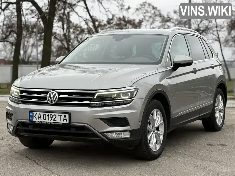 Позашляховик / Кросовер Volkswagen Tiguan 2016 2 л. Типтронік обл. Київська, Київ - Фото 1/21