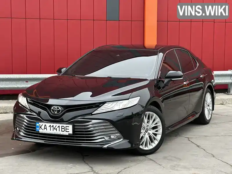 Седан Toyota Camry 2017 2.49 л. Автомат обл. Киевская, Киев - Фото 1/21