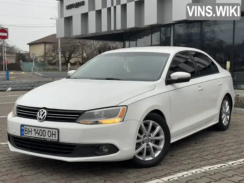 Седан Volkswagen Jetta 2011 2.48 л. обл. Одеська, Одеса - Фото 1/20