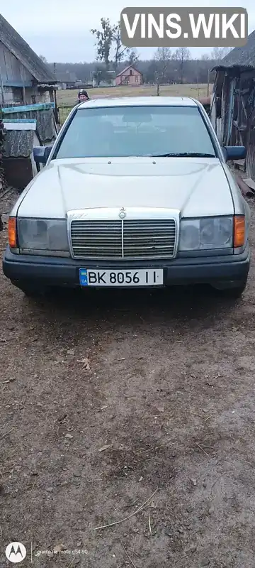 Седан Mercedes-Benz E-Class 1990 2.5 л. Ручна / Механіка обл. Рівненська, Вараш (Кузнецовськ) - Фото 1/7