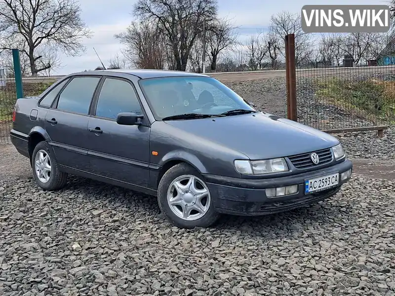 Седан Volkswagen Passat 1995 1.9 л. Ручна / Механіка обл. Волинська, Луцьк - Фото 1/21