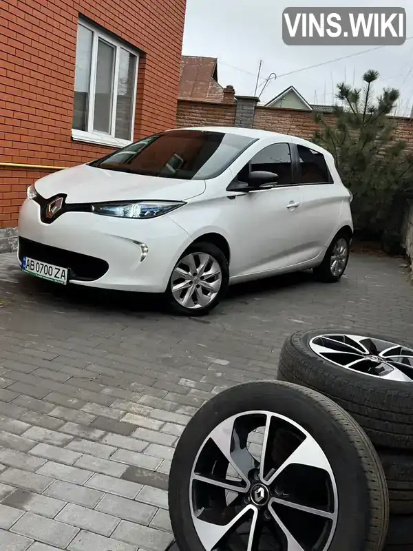 VF1AGVYF057308113 Renault Zoe 2017 Хэтчбек  Фото 2