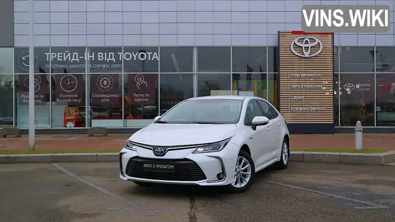 Седан Toyota Corolla 2021 1.8 л. Варіатор обл. Київська, Київ - Фото 1/21