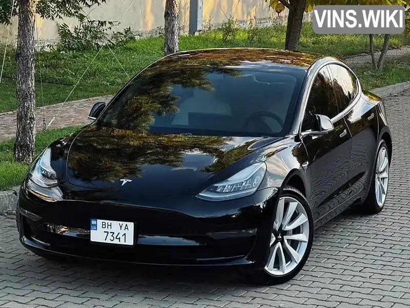 Седан Tesla Model 3 2018 null_content л. обл. Одеська, Одеса - Фото 1/21