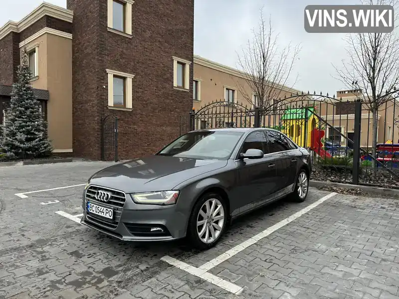 Седан Audi A4 2013 2 л. Автомат обл. Ивано-Франковская, Калуш - Фото 1/21