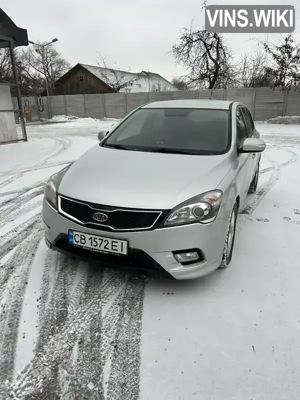 Хетчбек Kia Ceed 2010 1.6 л. Ручна / Механіка обл. Чернігівська, Чернігів - Фото 1/9