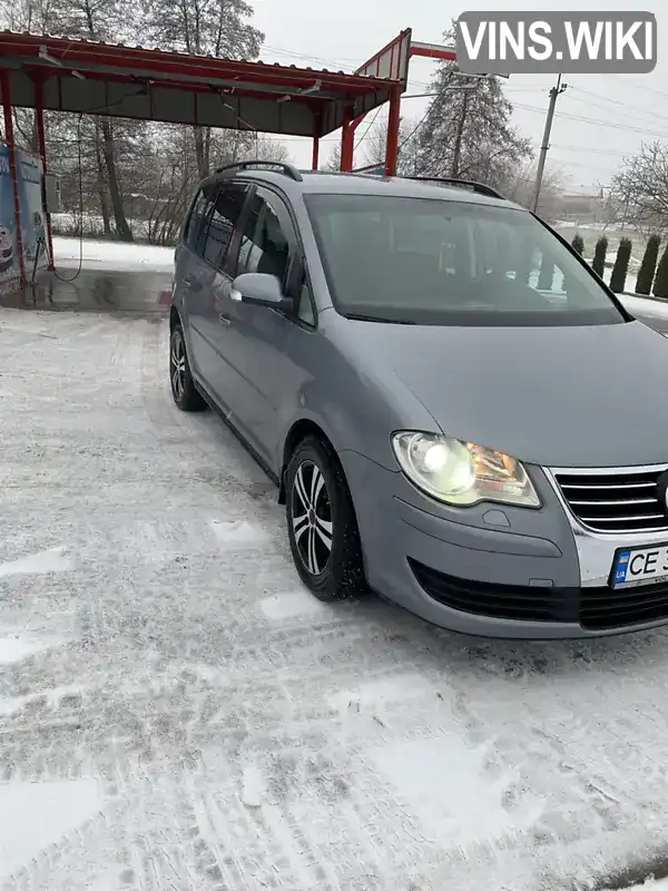 Мінівен Volkswagen Touran 2008 2 л. Ручна / Механіка обл. Чернівецька, Чернівці - Фото 1/12