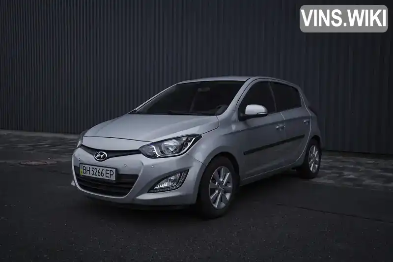 Хетчбек Hyundai i20 2012 1.4 л. Автомат обл. Харківська, Харків - Фото 1/21